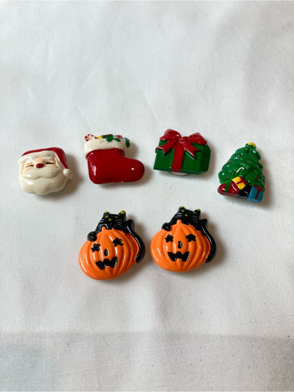 Vintage Halloween Christmas Holiday Button Covers Metal Hinge Trinkets Set of 6